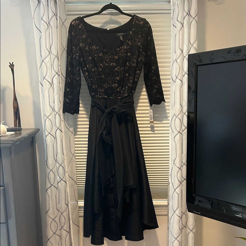 R&M Richards Black Floral Lace Long Sleeve Dress size 12